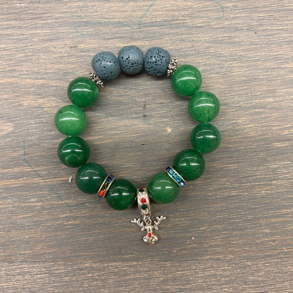 NEW handmade green chunky gemstone reindeer bracelet